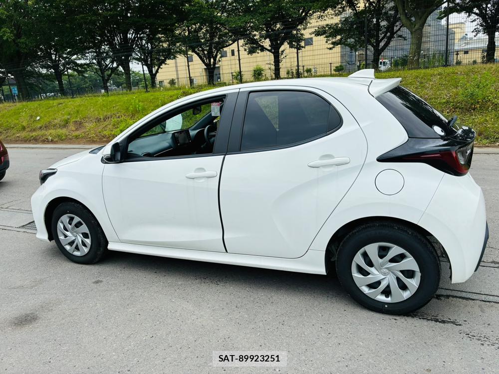 Toyota YARIS 2023-06 7892158-1