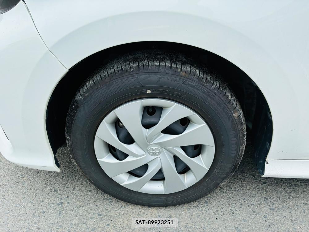 Toyota YARIS 2023-06 7892158-29