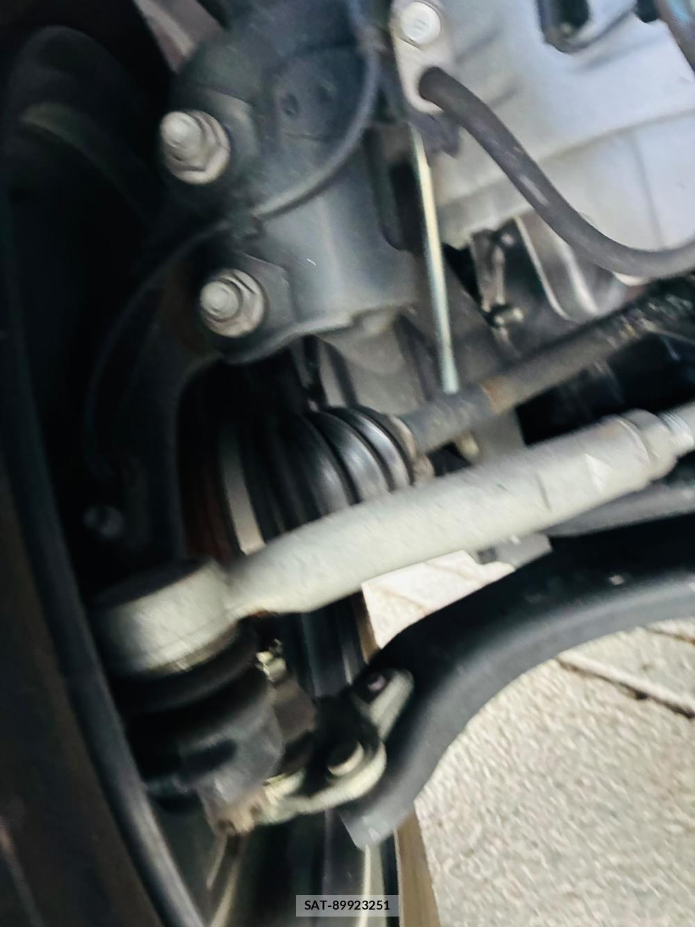 Toyota YARIS 2023-06 7892158-34