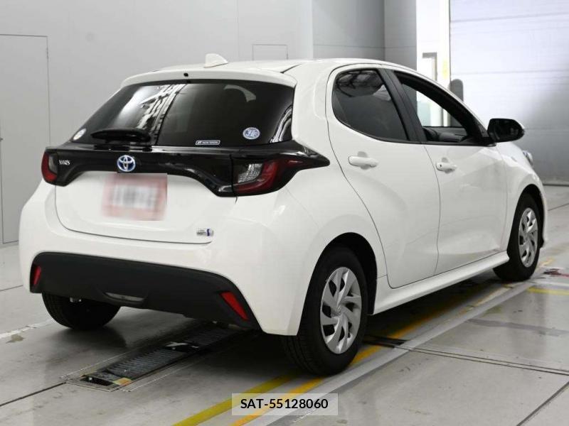 Toyota YARIS 2023-07 8045316-1