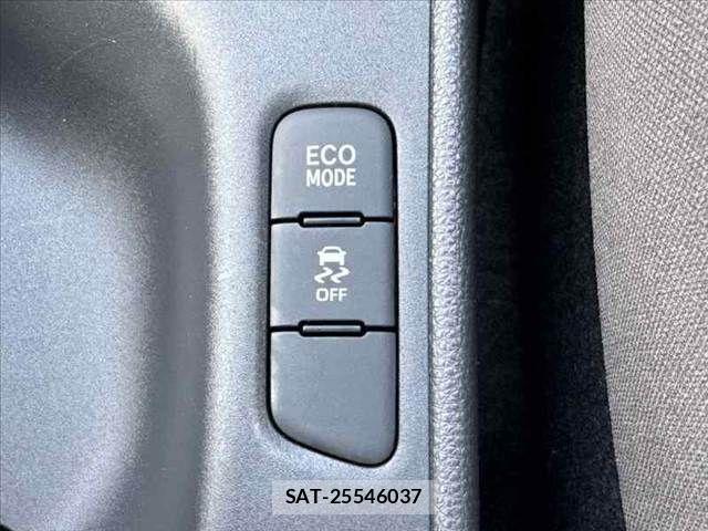Toyota YARIS 2021-06 8039439-6
