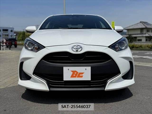 Toyota YARIS 2021-06 8039439-8