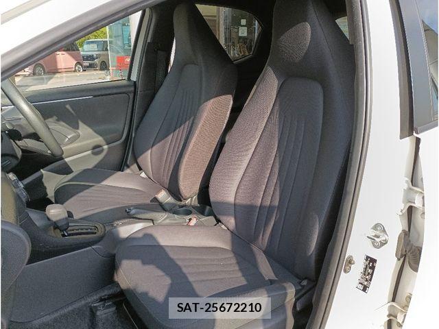 Toyota YARIS 2022-08 8039440-10