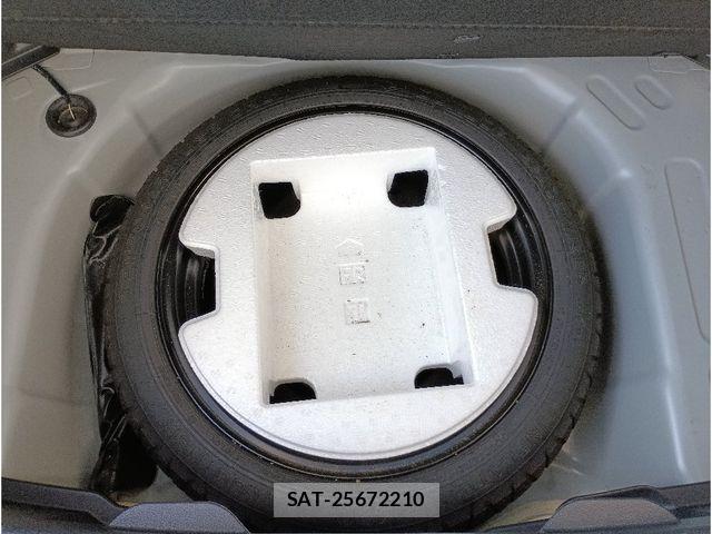 Toyota YARIS 2022-08 8039440-6