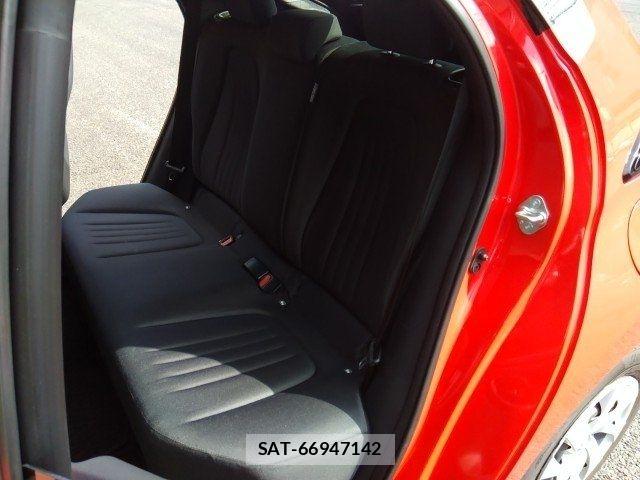 Toyota YARIS 2020-06 8039438-12