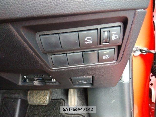 Toyota YARIS 2020-06 8039438-23