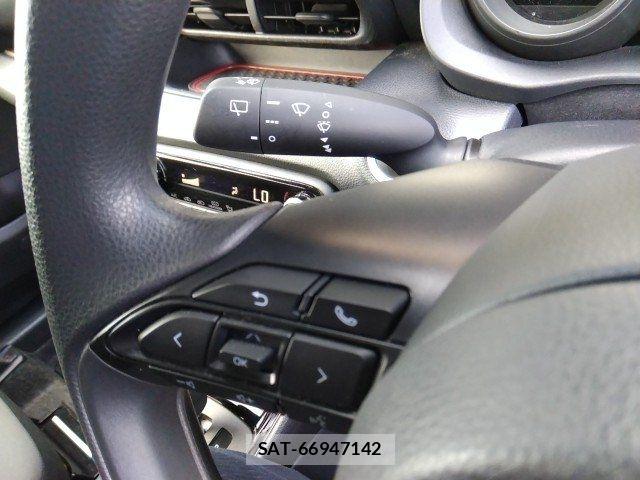 Toyota YARIS 2020-06 8039438-25