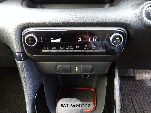 Toyota YARIS 2020-06 8039438-26