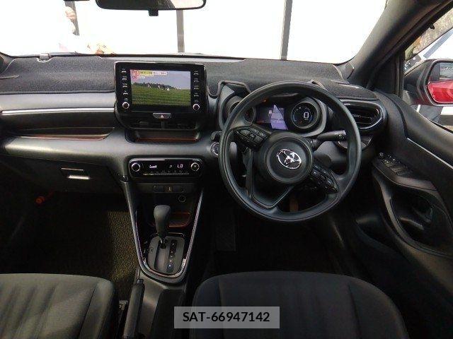 Toyota YARIS 2020-06 8039438-8
