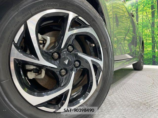 Toyota YARIS 2020-07 8076279-13