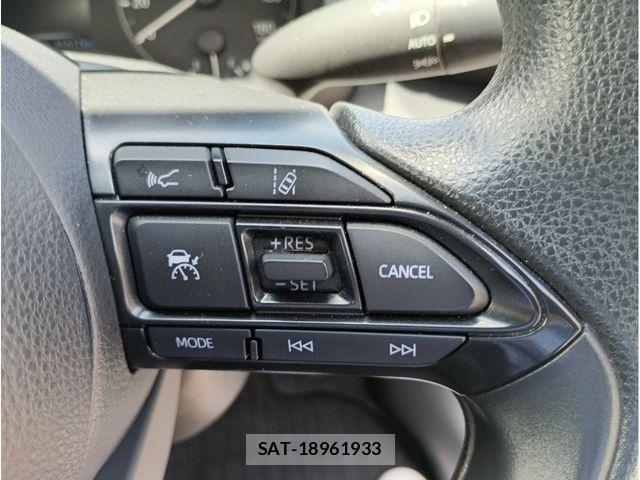 Toyota YARIS 2022-02 8076276-11