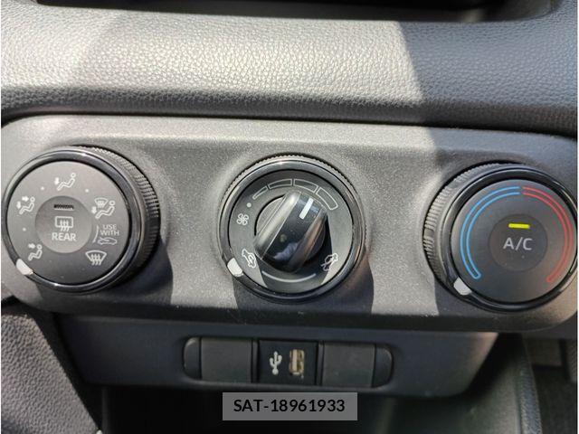 Toyota YARIS 2022-02 8076276-12