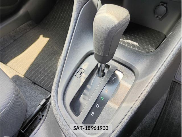 Toyota YARIS 2022-02 8076276-13