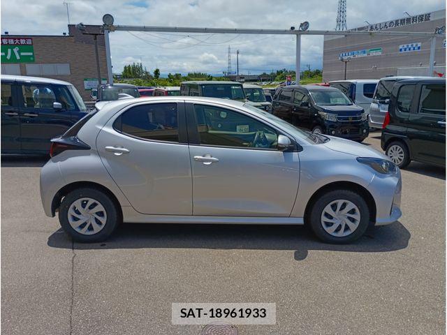 Toyota YARIS 2022-02 8076276-3