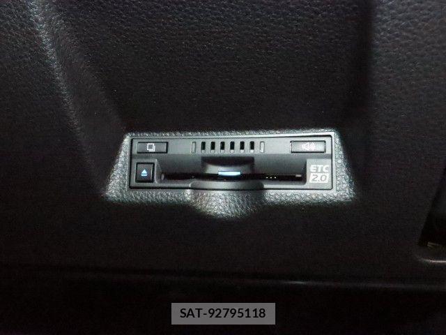 Toyota YARIS 2020-05 8076275-12