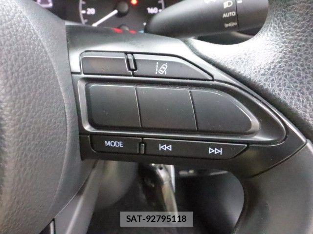 Toyota YARIS 2020-05 8076275-16