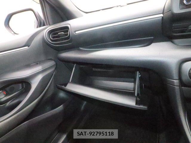 Toyota YARIS 2020-05 8076275-18