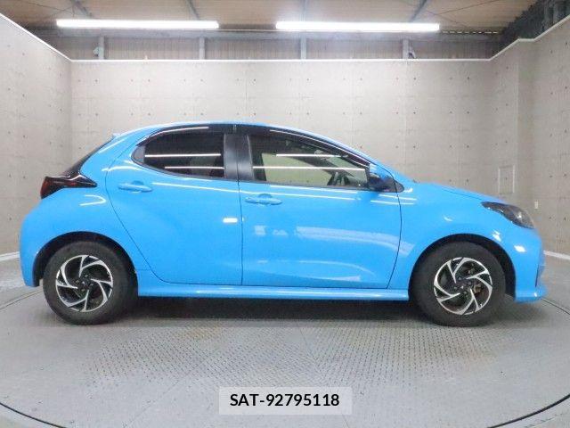 Toyota YARIS 2020-05 8076275-25