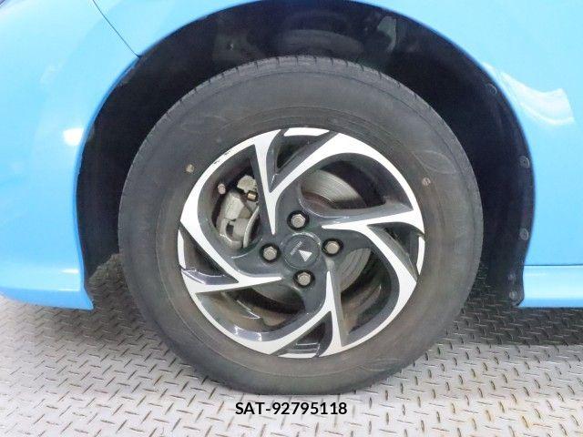 Toyota YARIS 2020-05 8076275-26