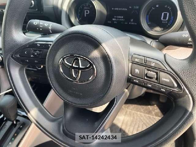 Toyota YARIS 2022-03 8076272-5
