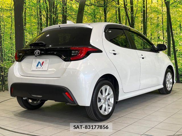 Toyota YARIS 2023-11 8076270-14