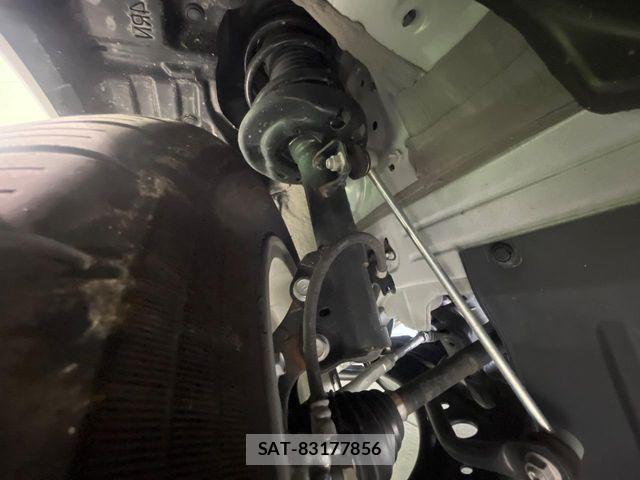 Toyota YARIS 2023-11 8076270-18
