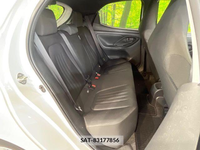 Toyota YARIS 2023-11 8076270-8