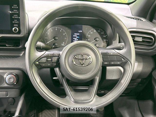 Toyota YARIS 2022-10 8076271-10