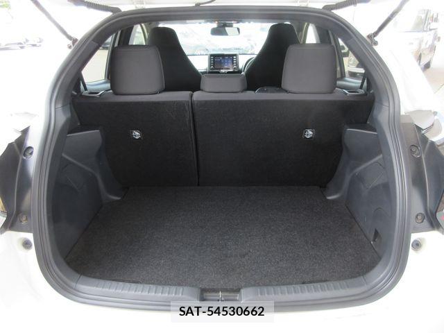 Toyota YARIS 2020-06 8076277-11