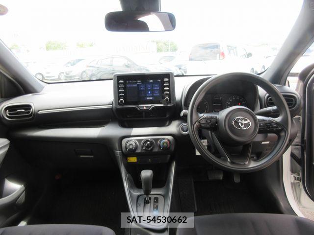 Toyota YARIS 2020-06 8076277-8
