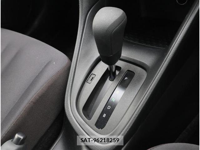 Toyota YARIS 2023-03 8102957-9