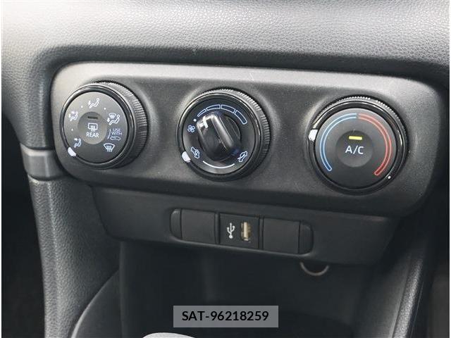Toyota YARIS 2023-03 8102957-10