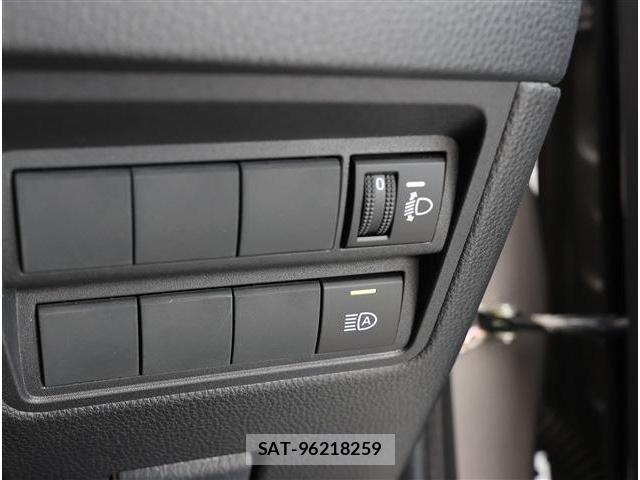 Toyota YARIS 2023-03 8102957-12