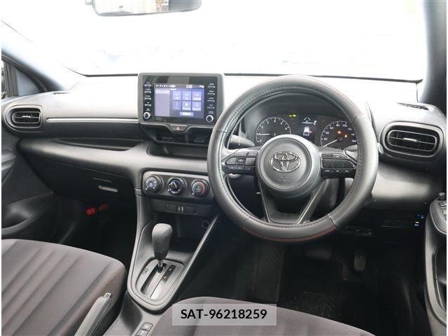 Toyota YARIS 2023-03 8102957-1