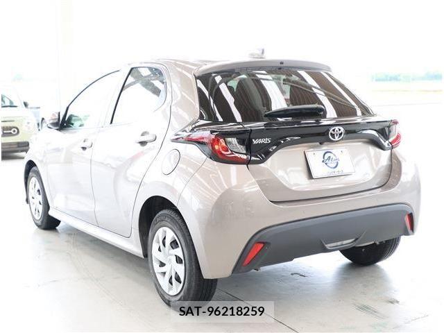 Toyota YARIS 2023-03 8102957-23