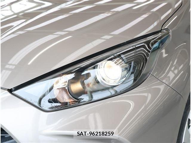 Toyota YARIS 2023-03 8102957-25