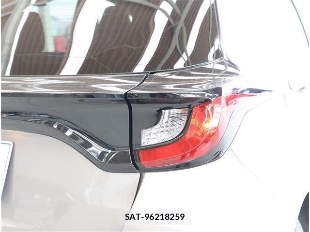 Toyota YARIS 2023-03 8102957-26