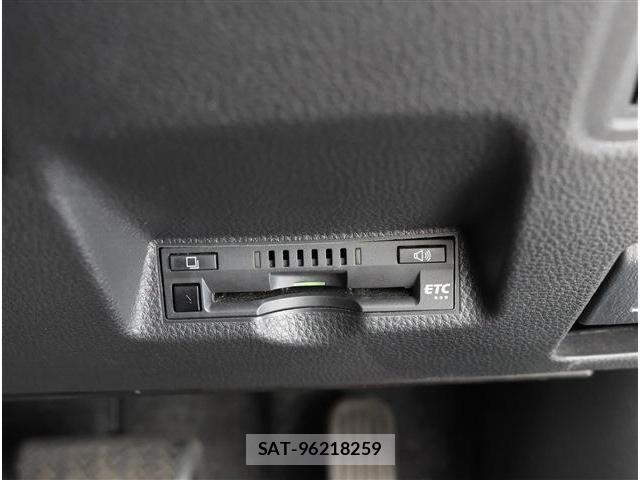 Toyota YARIS 2023-03 8102957-4