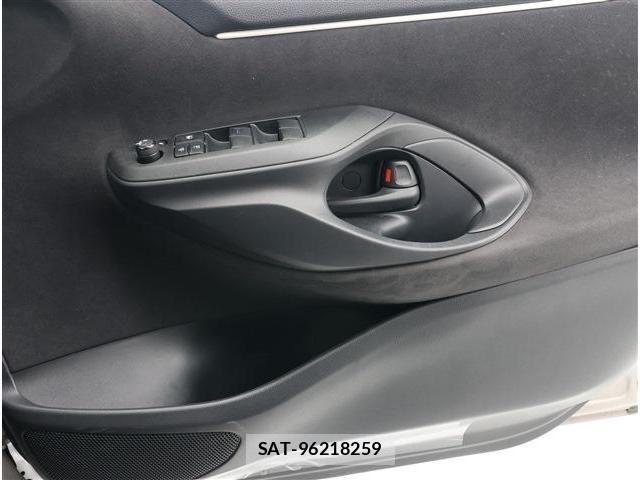 Toyota YARIS 2023-03 8102957-5