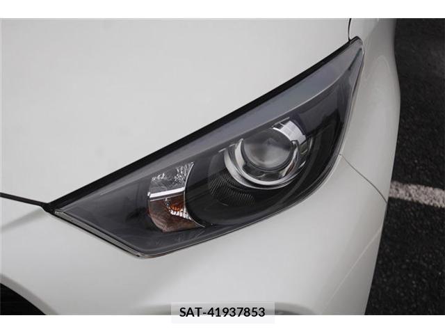Toyota YARIS 2022-03 8102954-17