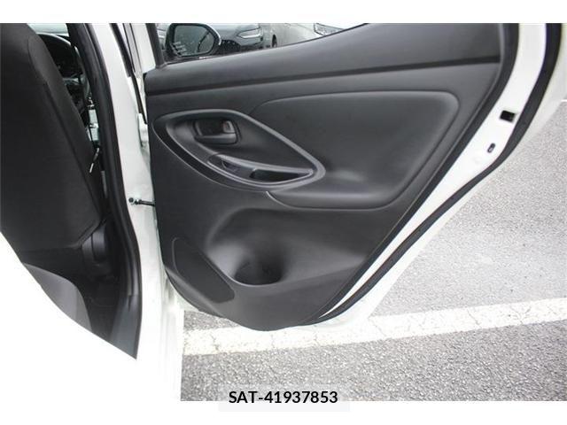 Toyota YARIS 2022-03 8102954-27