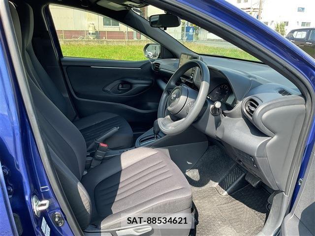 Toyota YARIS 2023-03 8102956-20