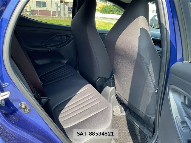 Toyota YARIS 2023-03 8102956-22