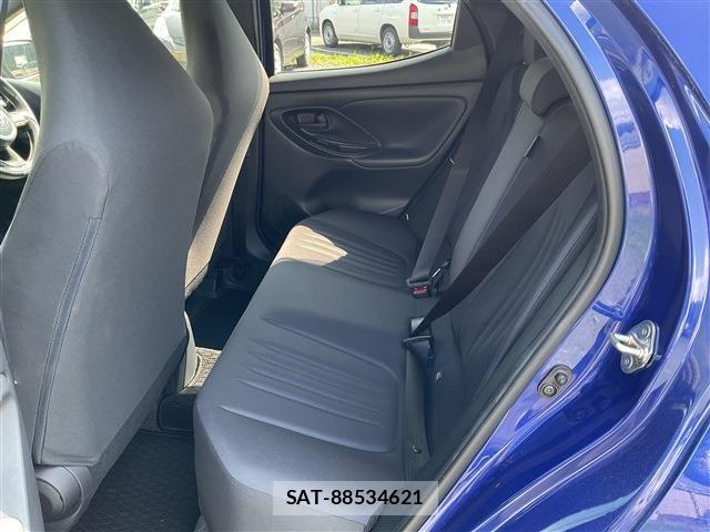 Toyota YARIS 2023-03 8102956-23
