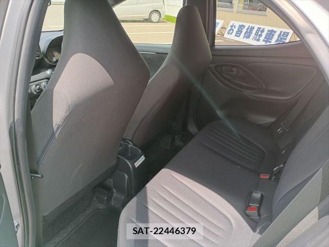 Toyota YARIS 2023-05 8102959-10