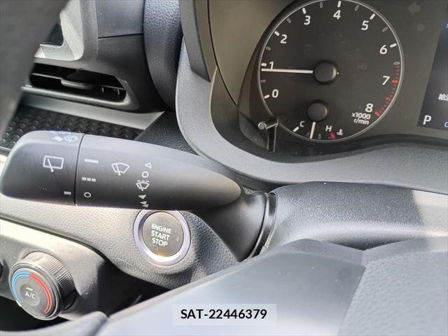 Toyota YARIS 2023-05 8102959-25