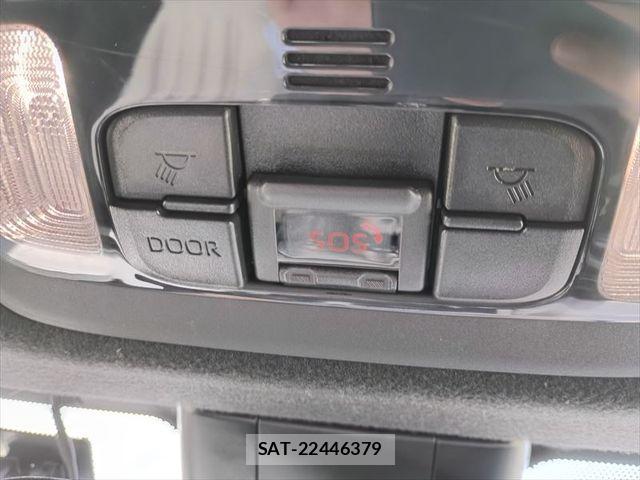 Toyota YARIS 2023-05 8102959-27