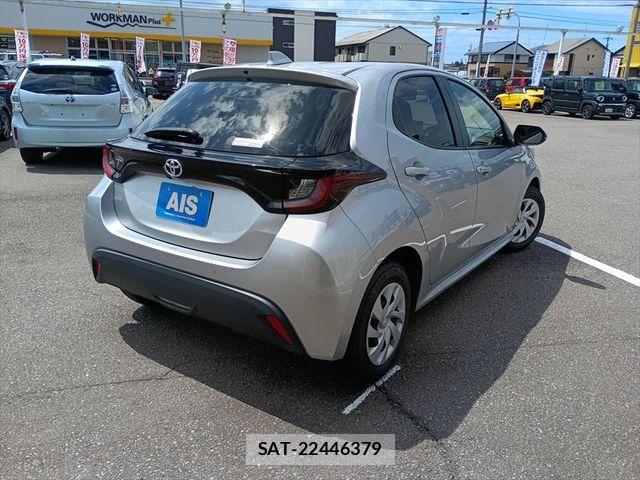 Toyota YARIS 2023-05 8102959-2