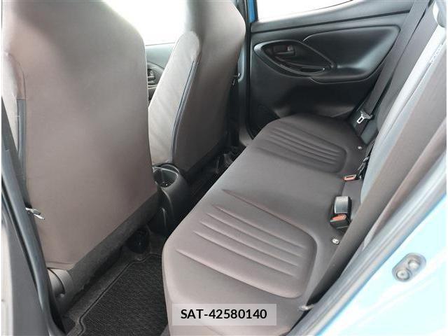Toyota YARIS 2021-02 8102961-15