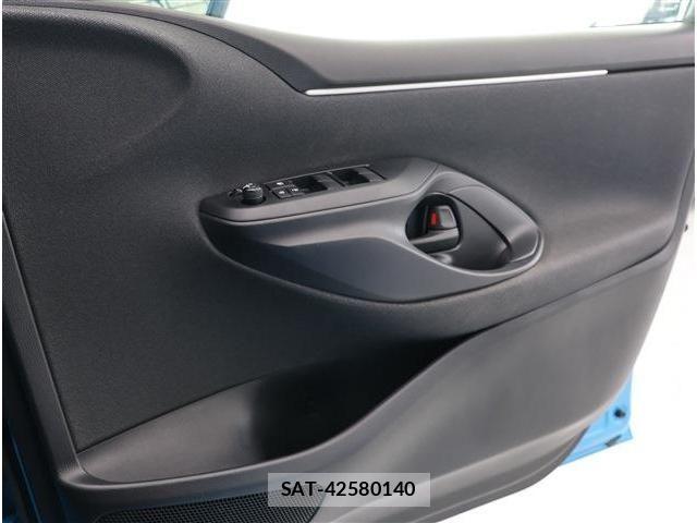 Toyota YARIS 2021-02 8102961-4